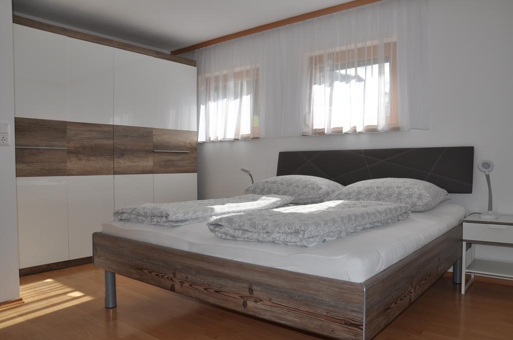 Haus Assinger Apartment Хермагор Екстериор снимка